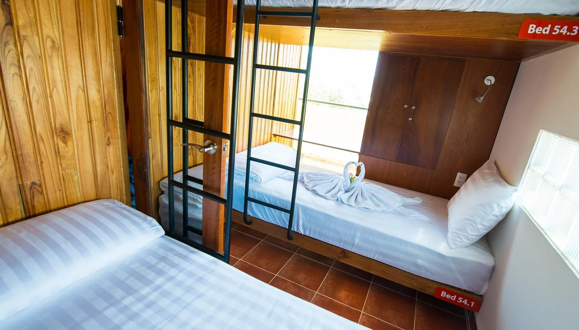 Tabalo Hostel Nha Trang 0*,